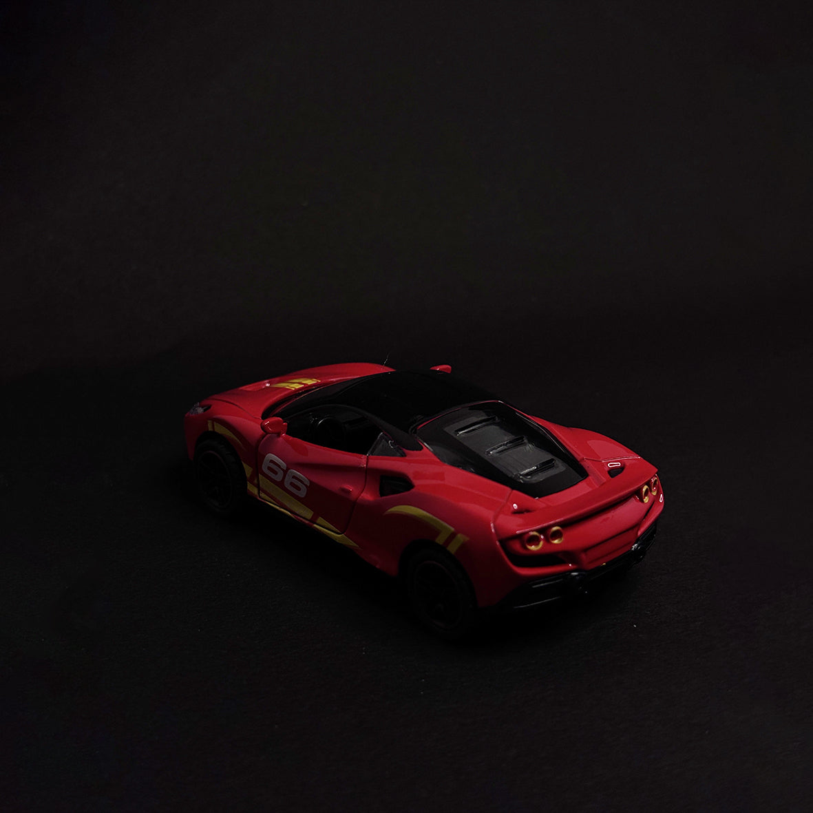 Ferrari Red Metal Body 1:43