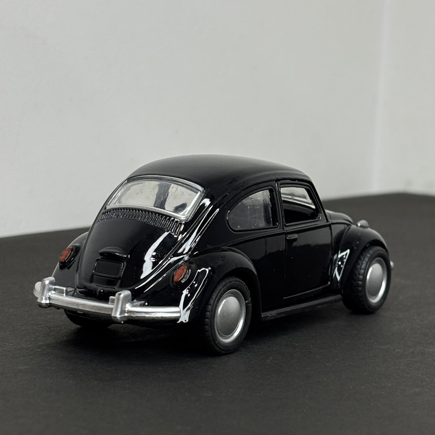 Volkswagen beetle Black Die Cast Metal Body