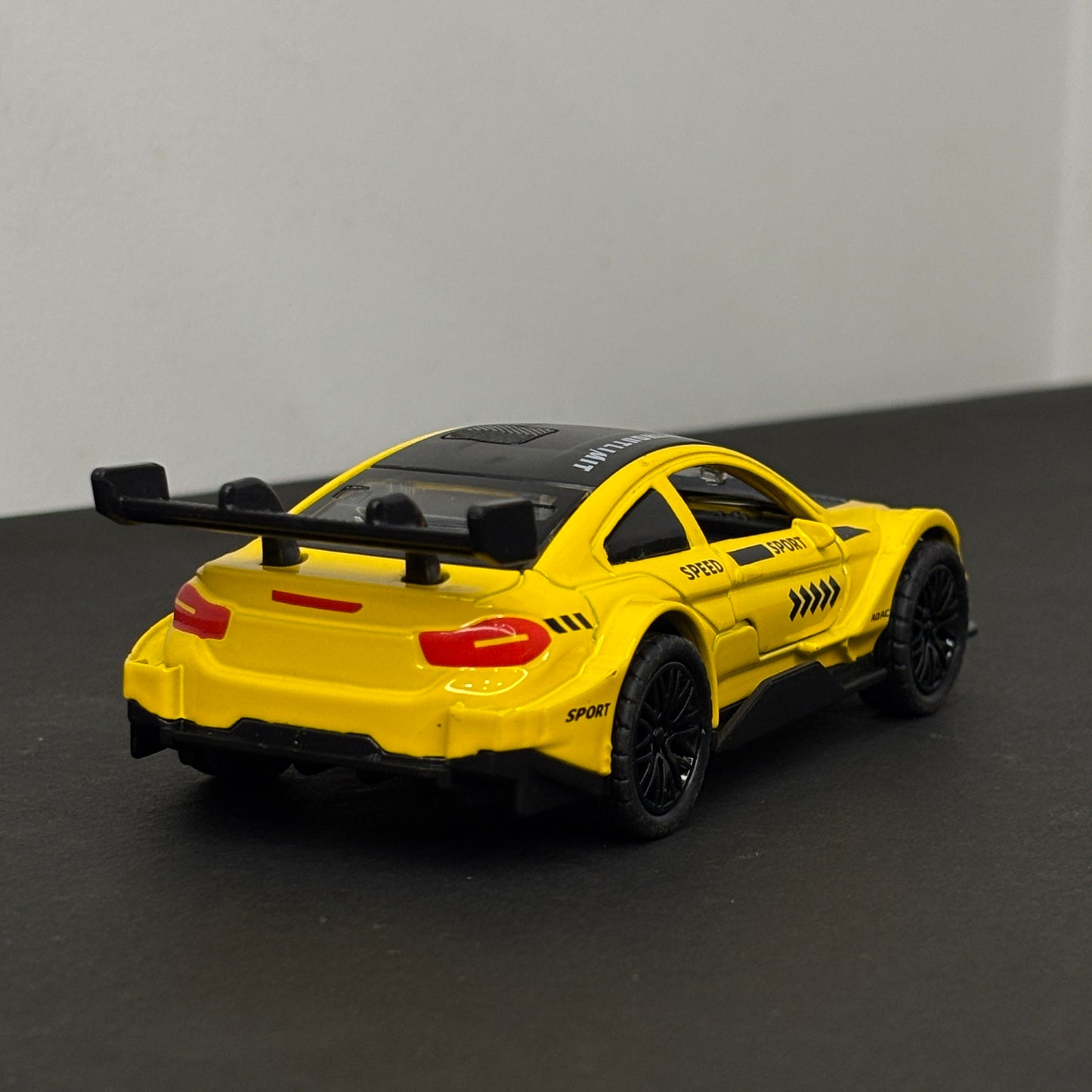 BMW M4 Sports Car Yellow and Black 1:36