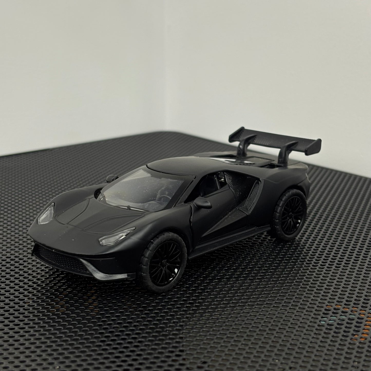 Lamborghini Black Metal Pull Back Die-cast 1:36