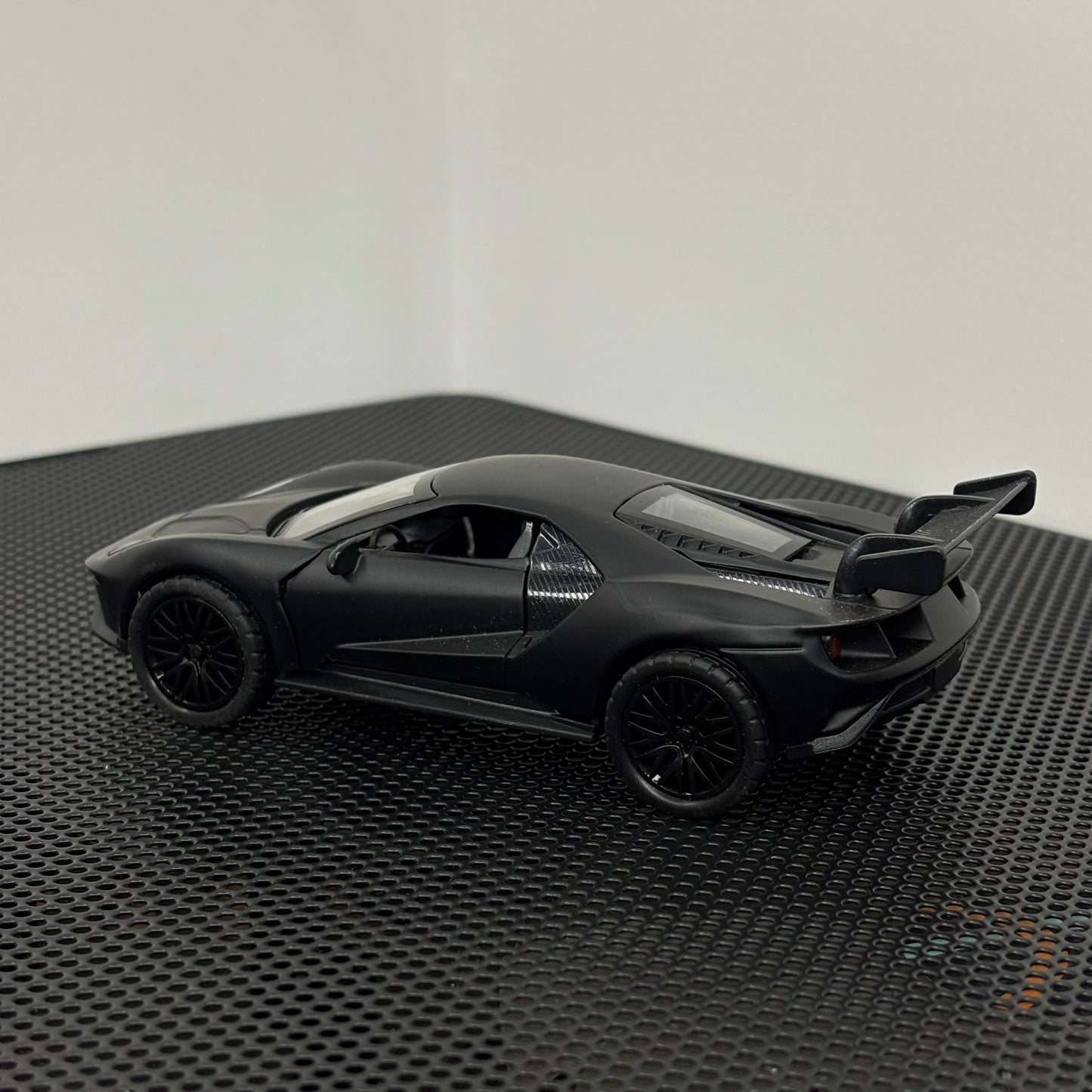 Lamborghini Black Metal Pull Back Die-cast 1:36