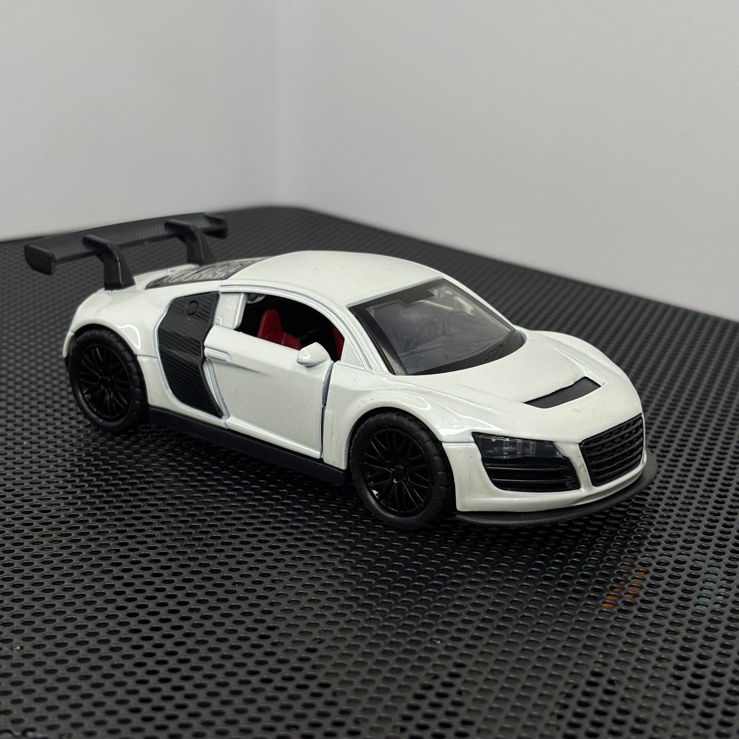 Audi White Die Cast Metal Body