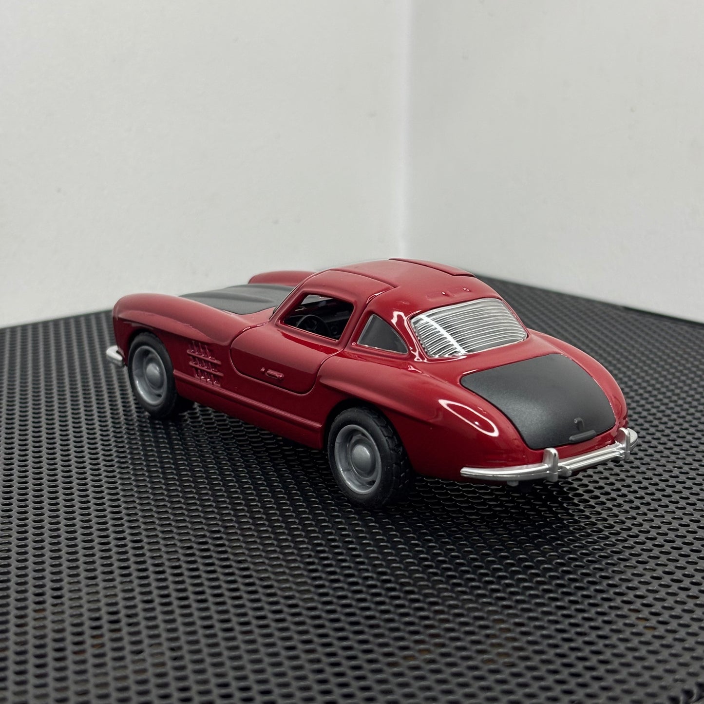 Mercedes 300SL Red Die Cast Metal Car 1:36