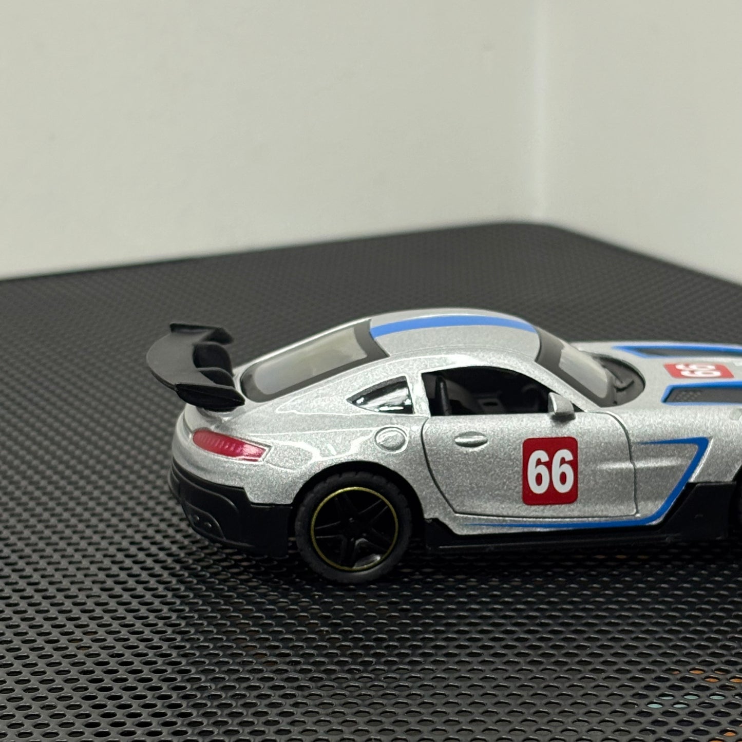 AMG Silver Die Cast Metal Body 1:43