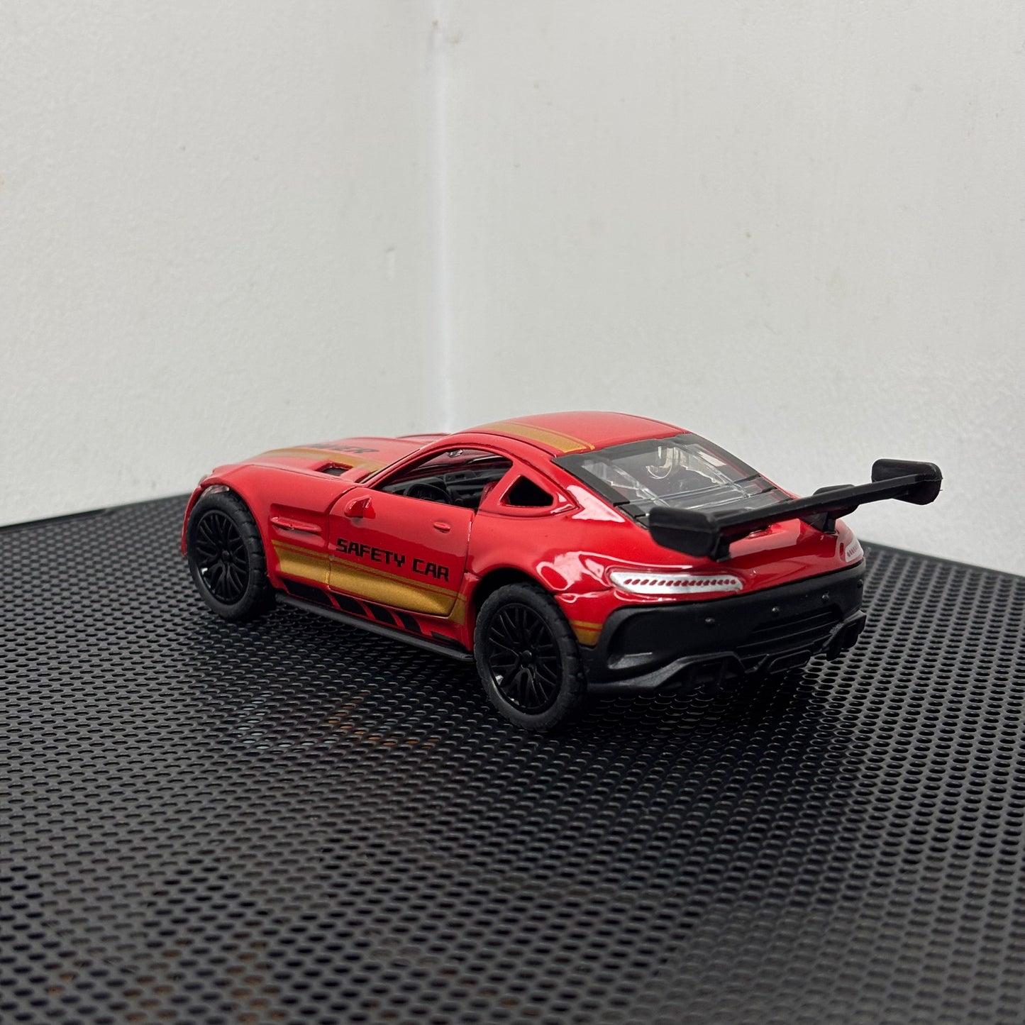 Red Safety Sports Car Diecast Toy – 1:36 Scale with Gold Stripes, Pullback Action & Metal Body