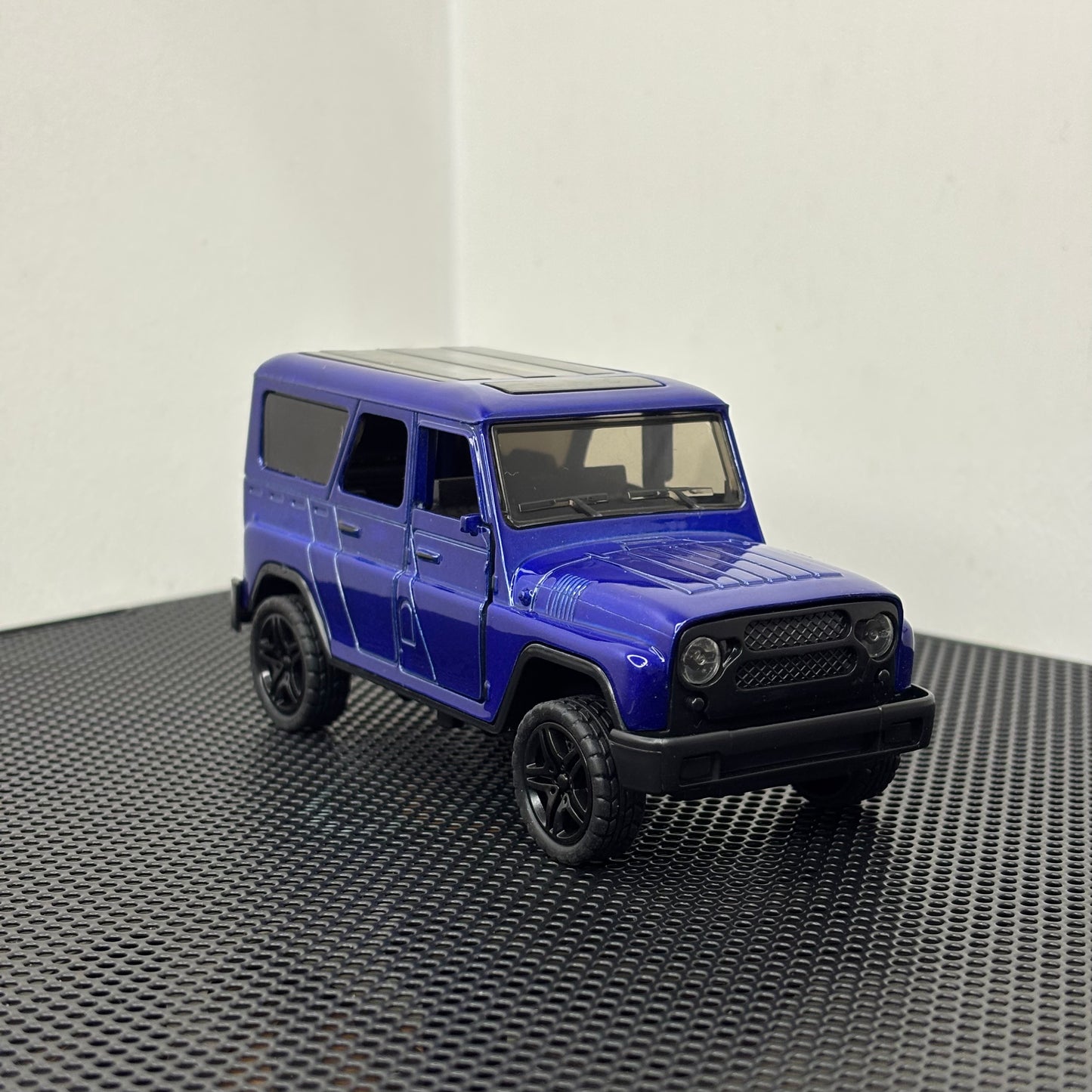 Metal Die Cast Jeep Blue Pull Back Car for Kids & Collectors 1:36