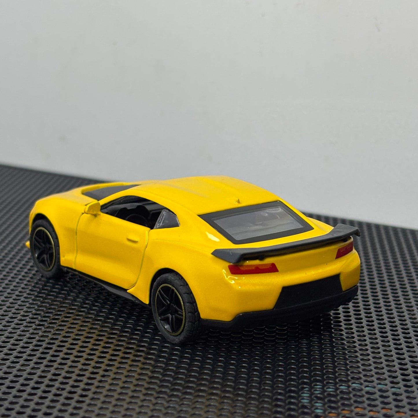 Chevrolet Camaro 1:43 Die-Cast Metal Car – Yellow Sports Model