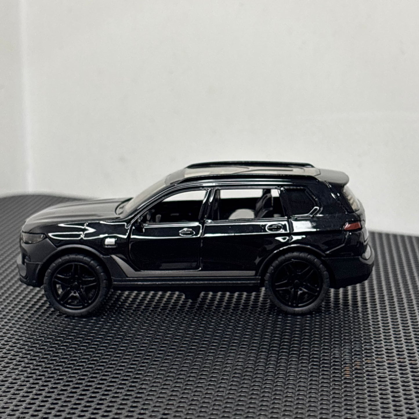 BMW X7 Black 1:43 Diecast SUV | Premium Metal Body Model Car | Pull-Back Action Toy for Kids & Collectors