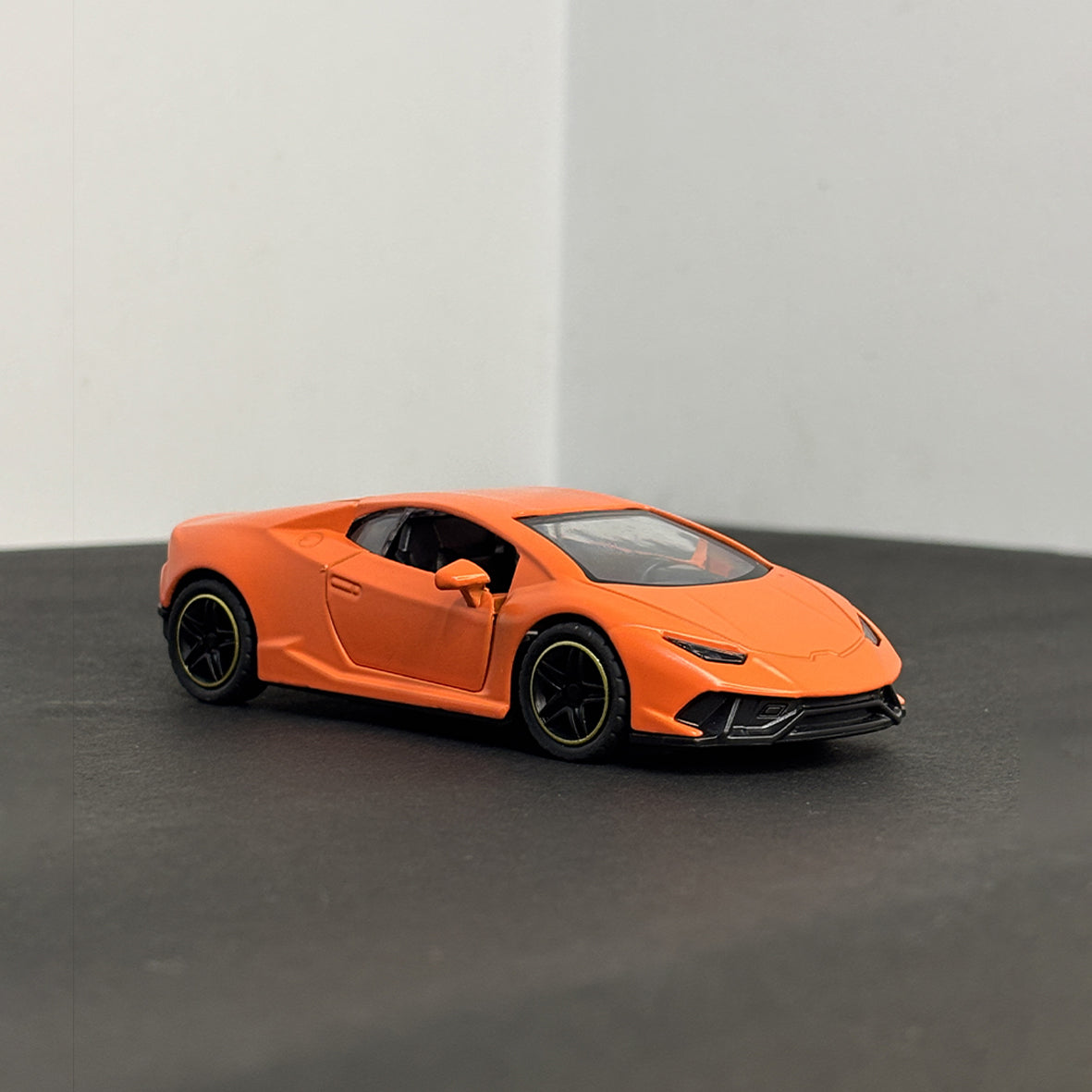 Lamborghini Orange Die Cast Metal Body 1:43