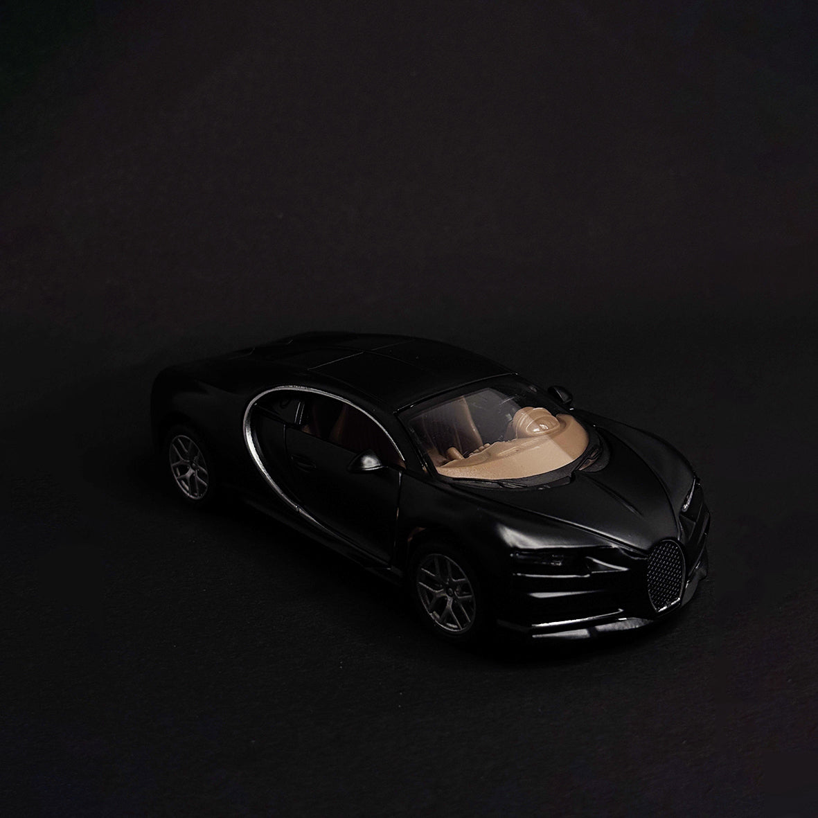 Bugatti Chiron Black Metal Body