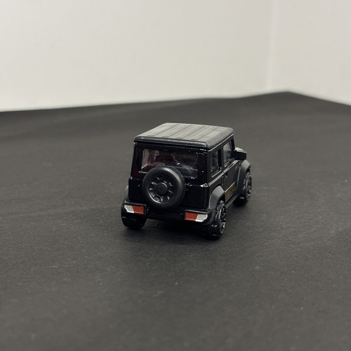 Jimny Black Metal Body 1:53