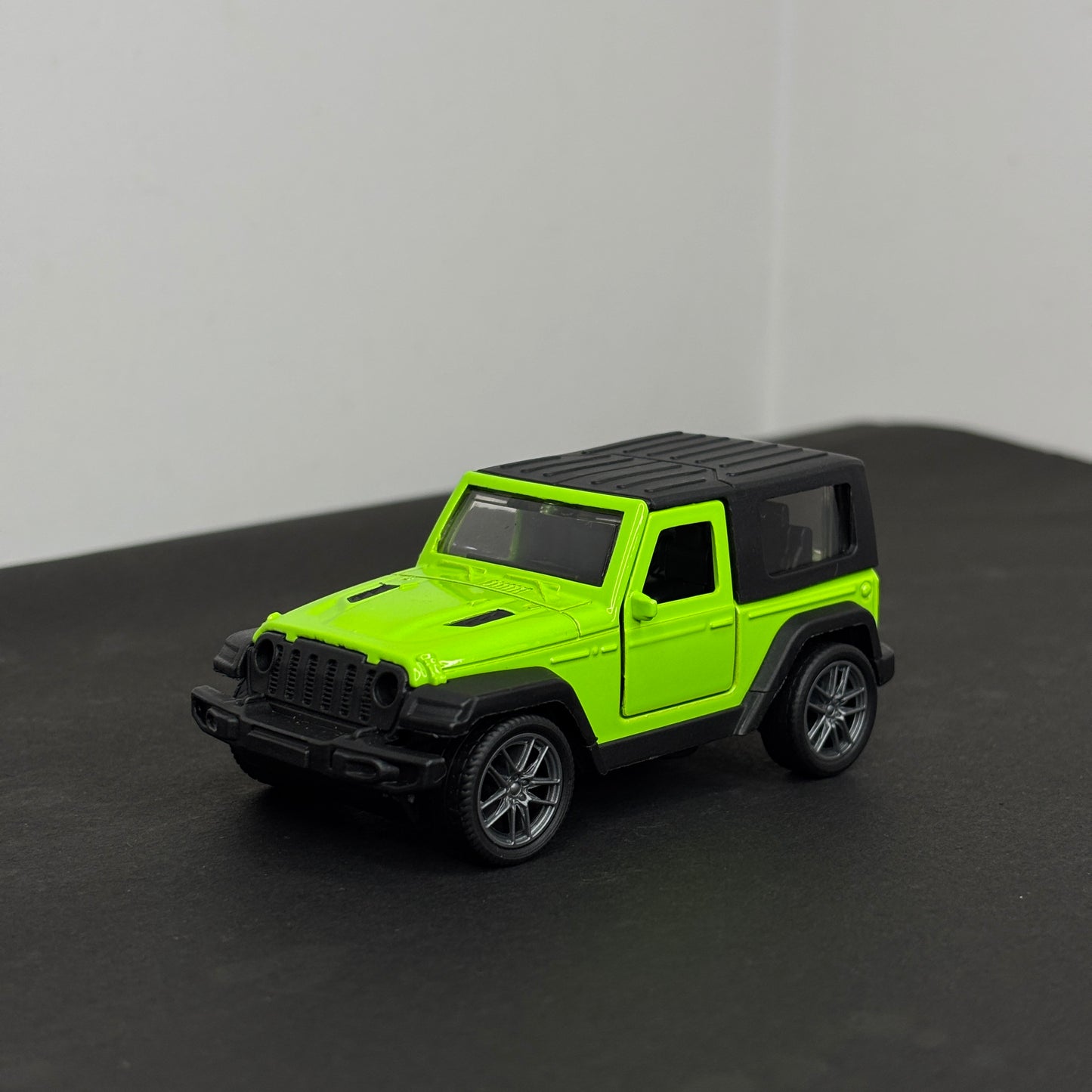 Thar Die Cast Metal Body 1:43 | Pull Back Action with Openable Doors