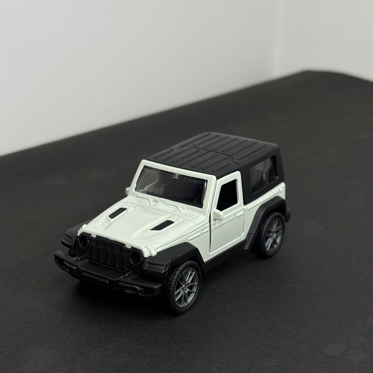 Thar Die Cast Metal Body 1:43 | Pull Back Action with Openable Doors