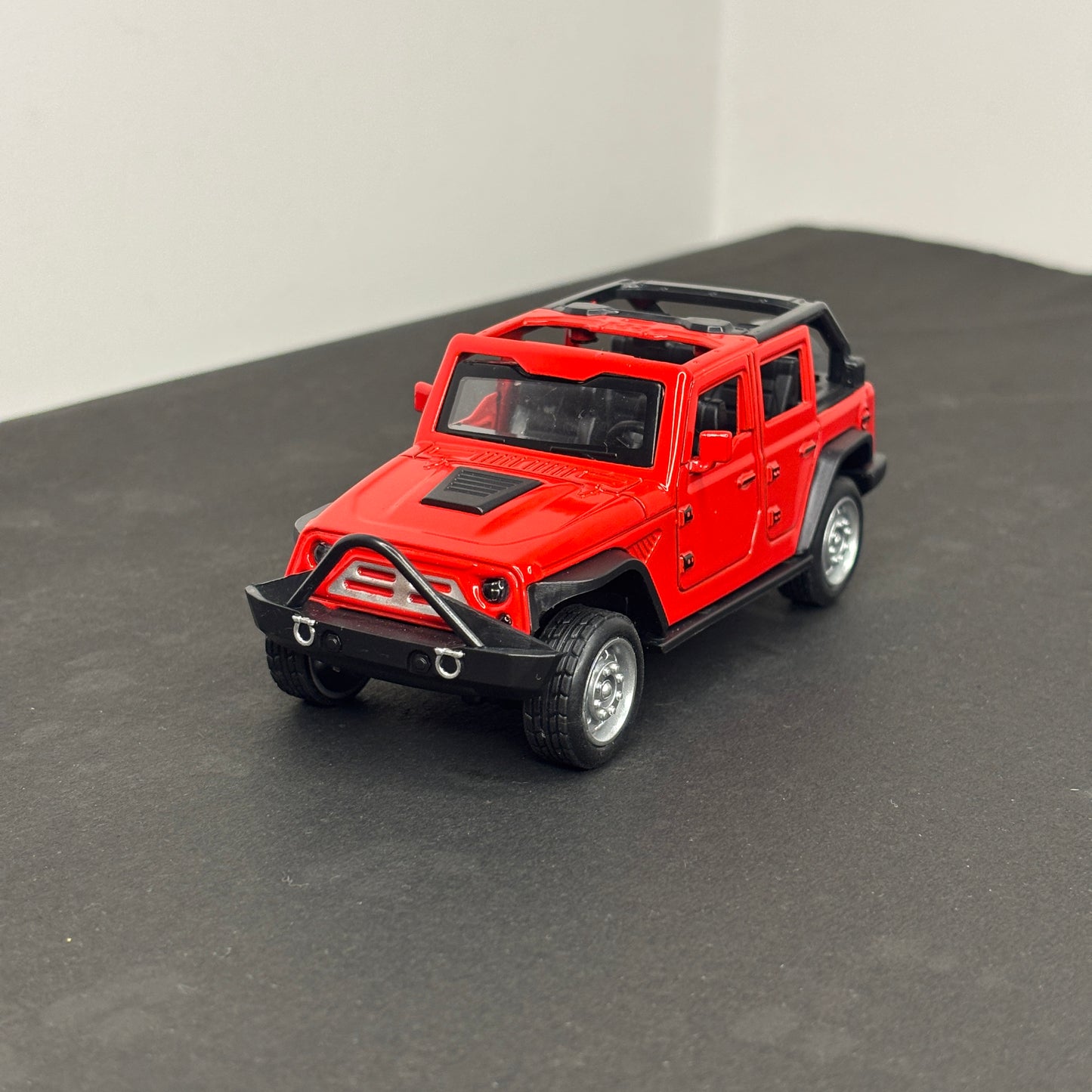 Die Cast Jeep Red Metal Body