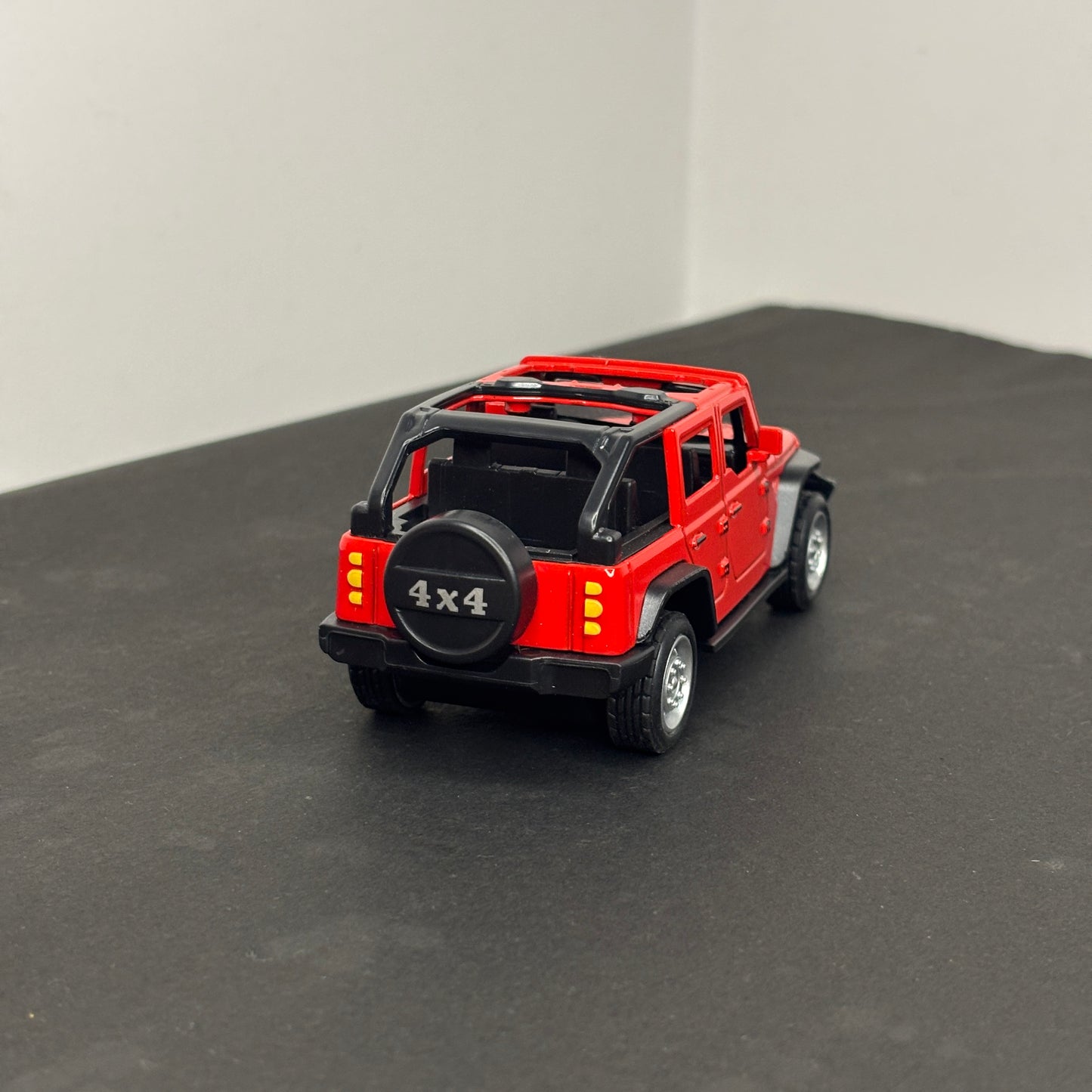 Die Cast Jeep Red Metal Body