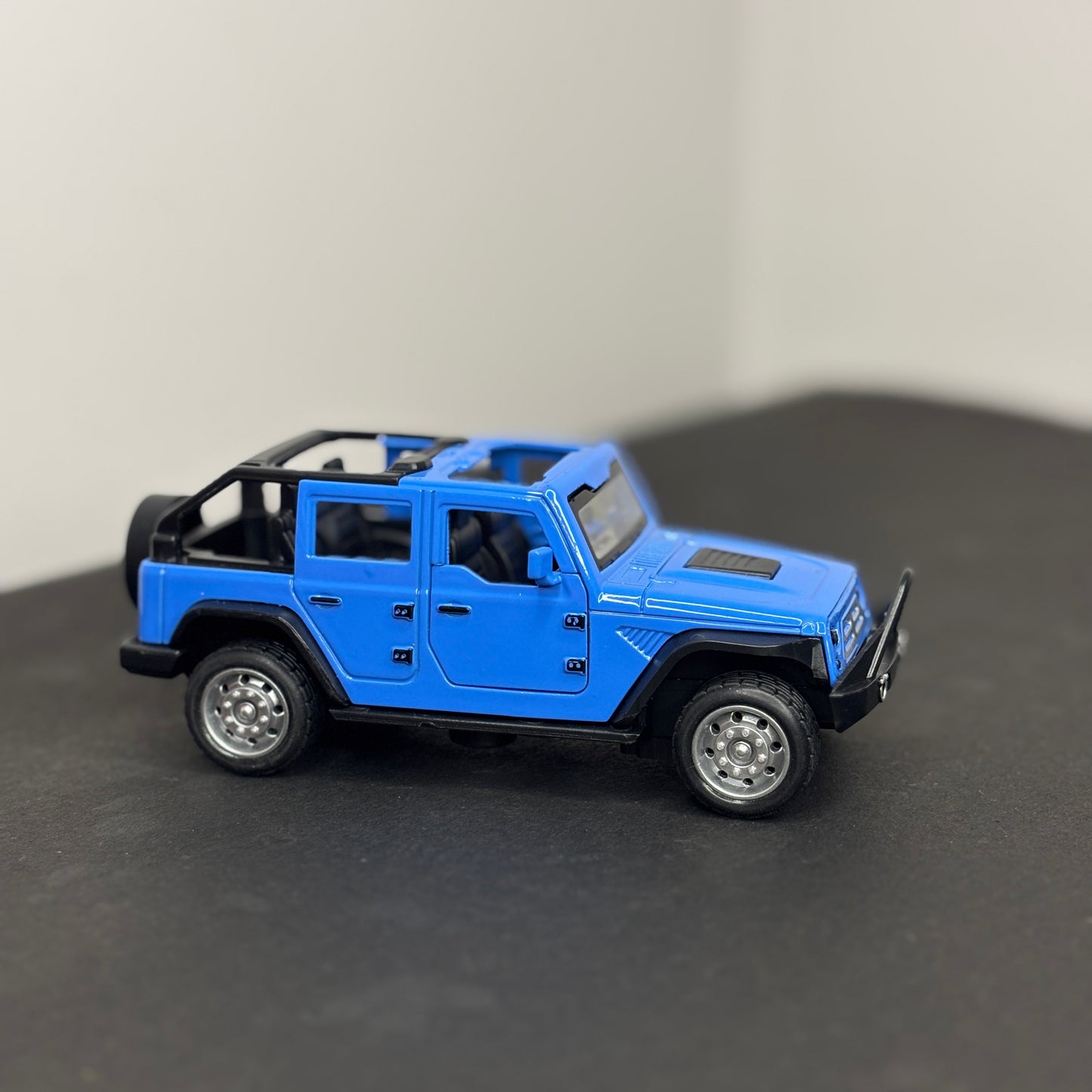 Jeep Blue Metal Body Die Cast