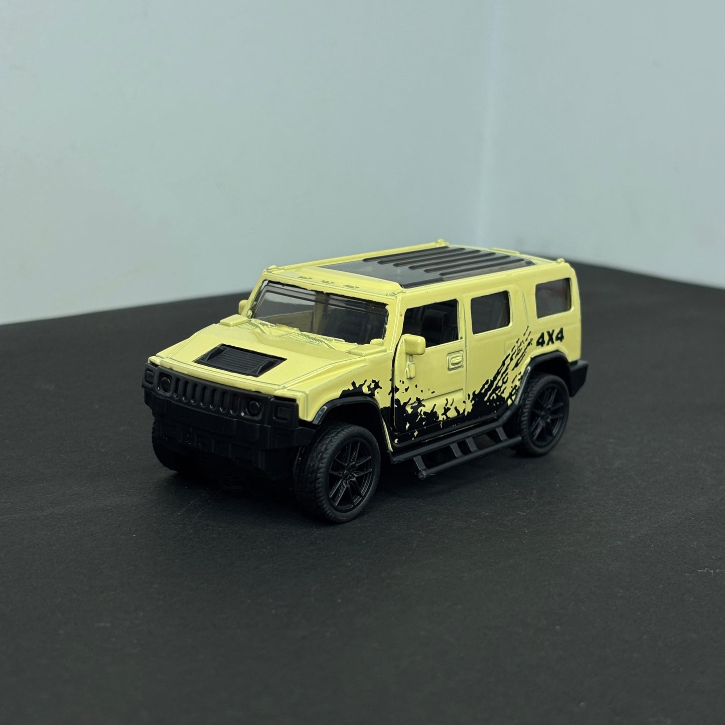 Hummer Die Cast Metal Body