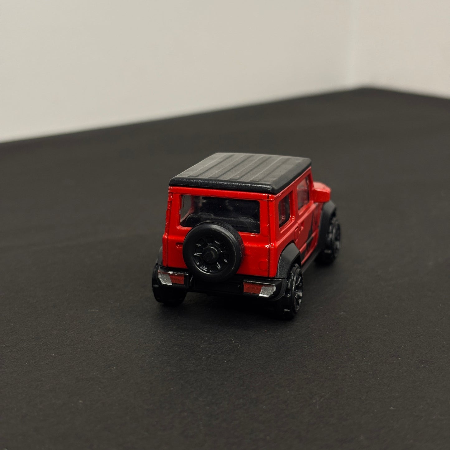 Jimny Red Metal Body 1:53