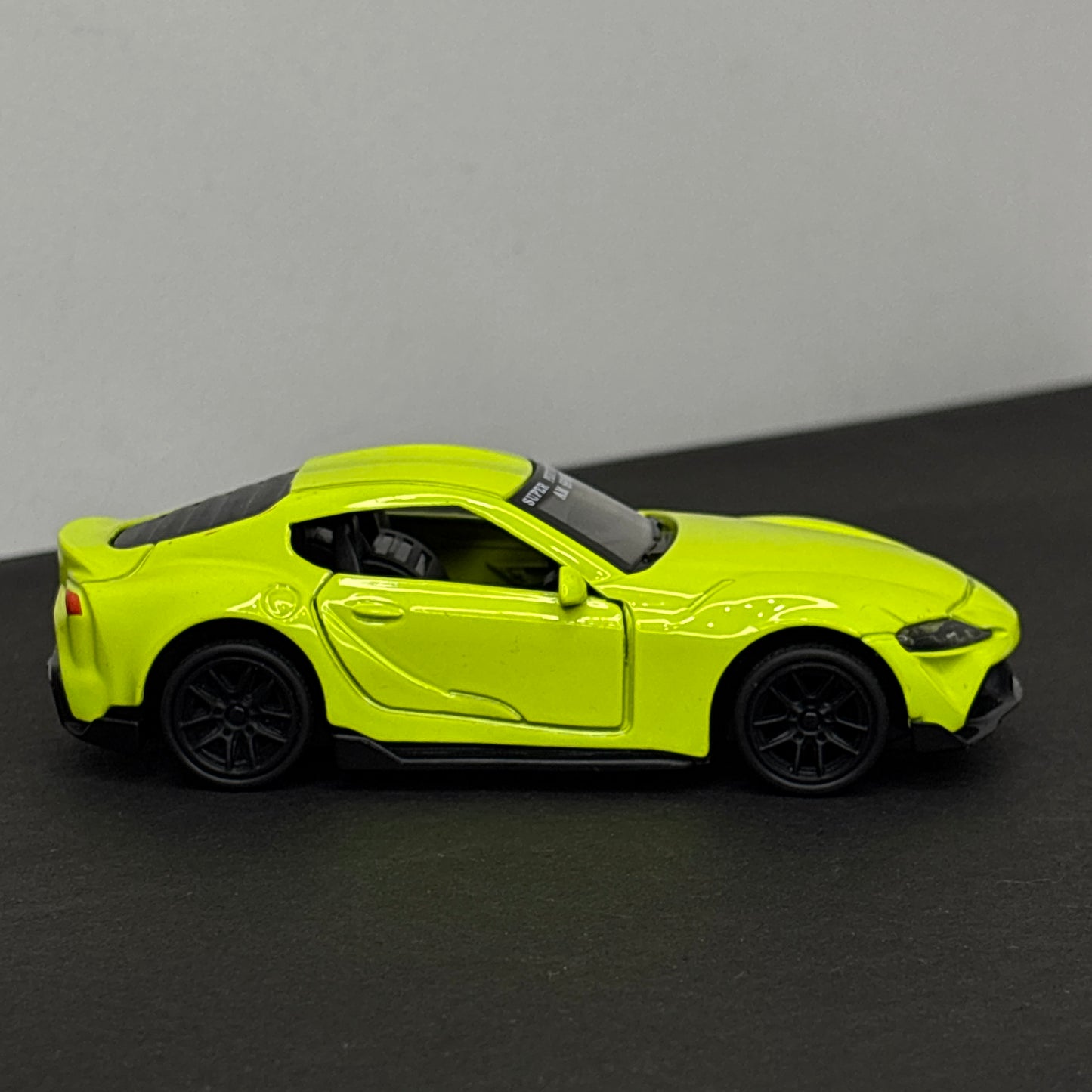 Supra Die Cast Metal Body 1:43
