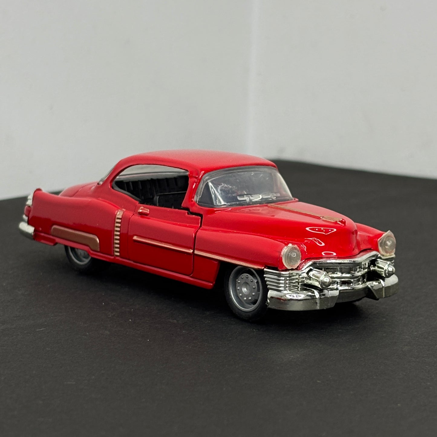 Vintage Die Cast Classic Car Red Metal Body 1:32