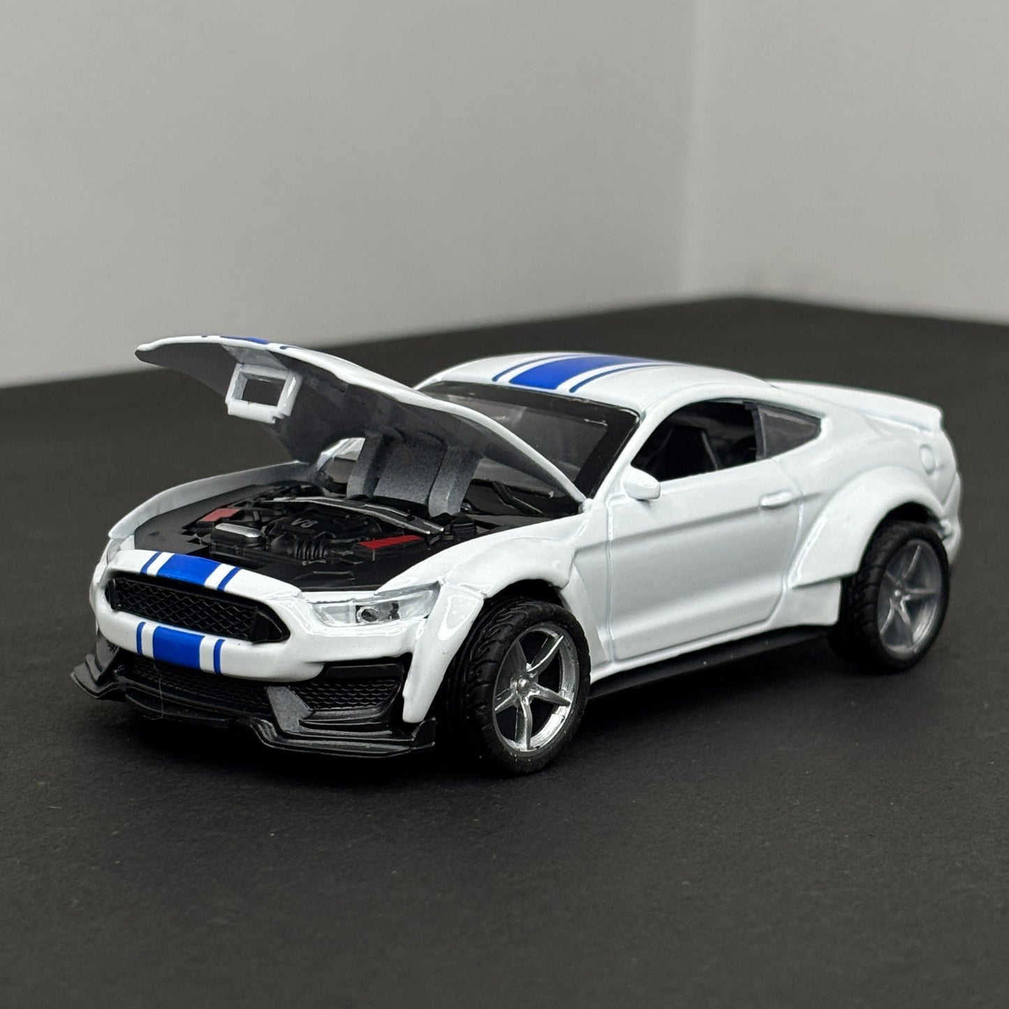 Ford Mustang White Die Cast Metal Body