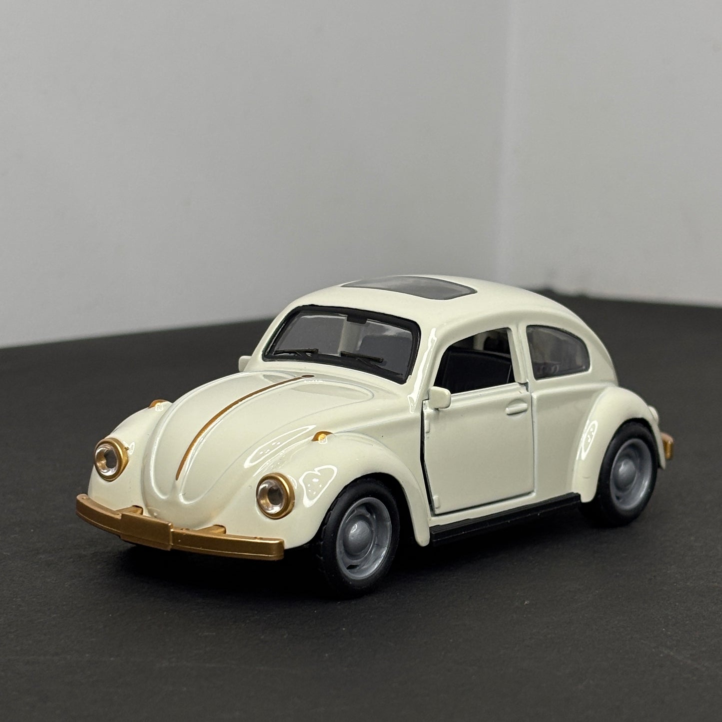 Volkswagen beetle Premium Off White Die Cast Metal Body