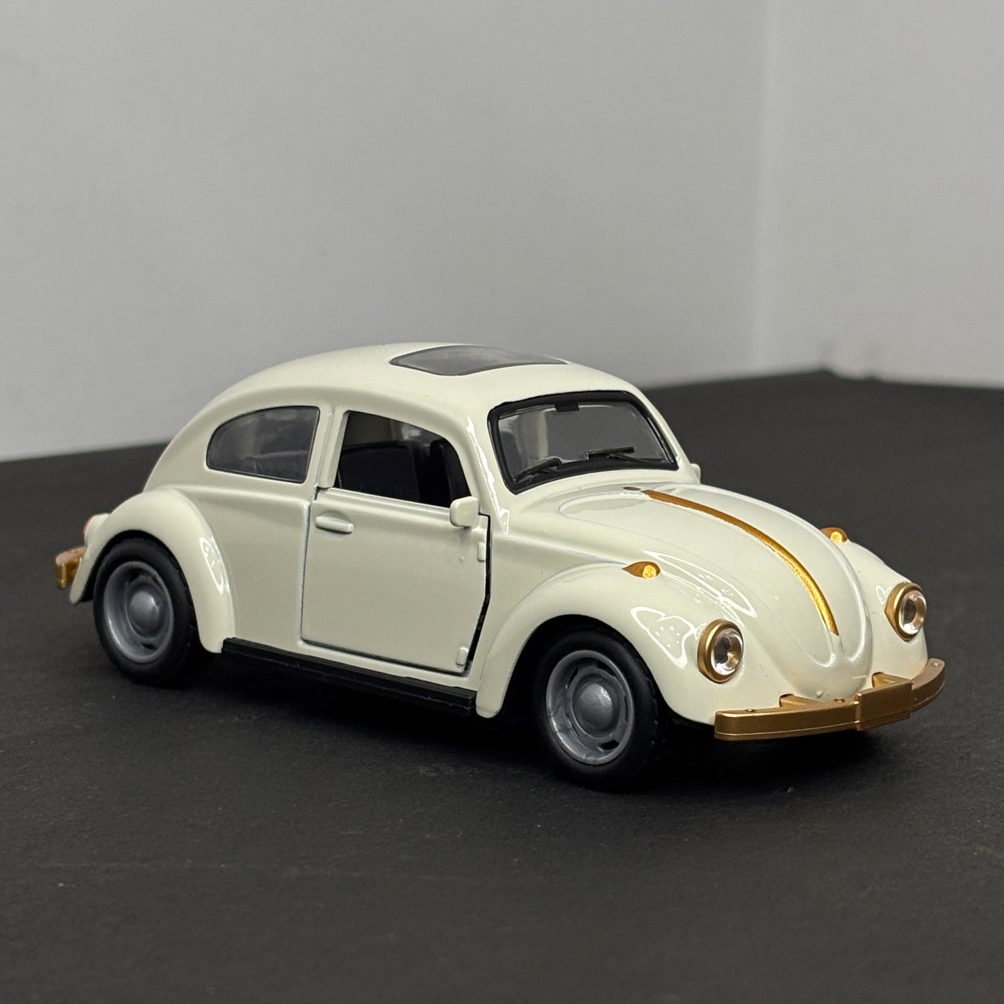 Volkswagen beetle Premium Off White Die Cast Metal Body