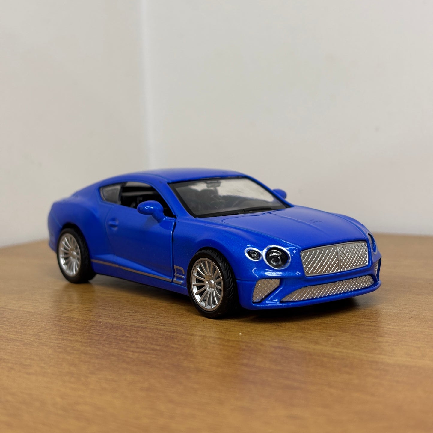 Bentley Continental GT Die Cast Metal Body 1:36