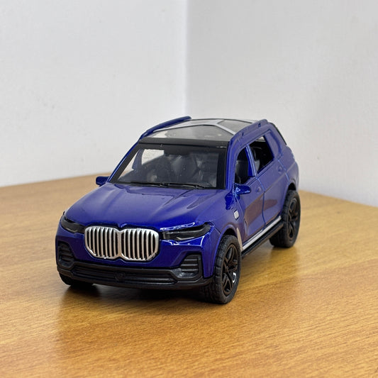 BMW X7 SUV Die Cast Model 1:36