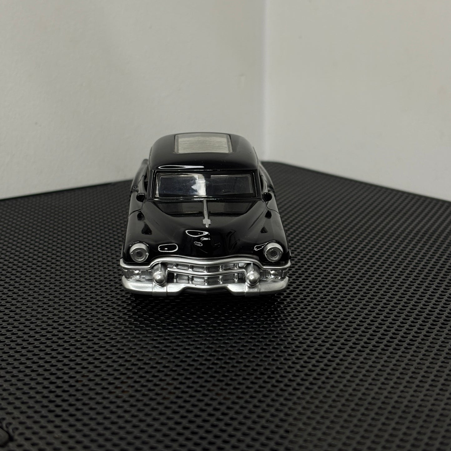 Vintage Classic Black Die Cast Model 1:36