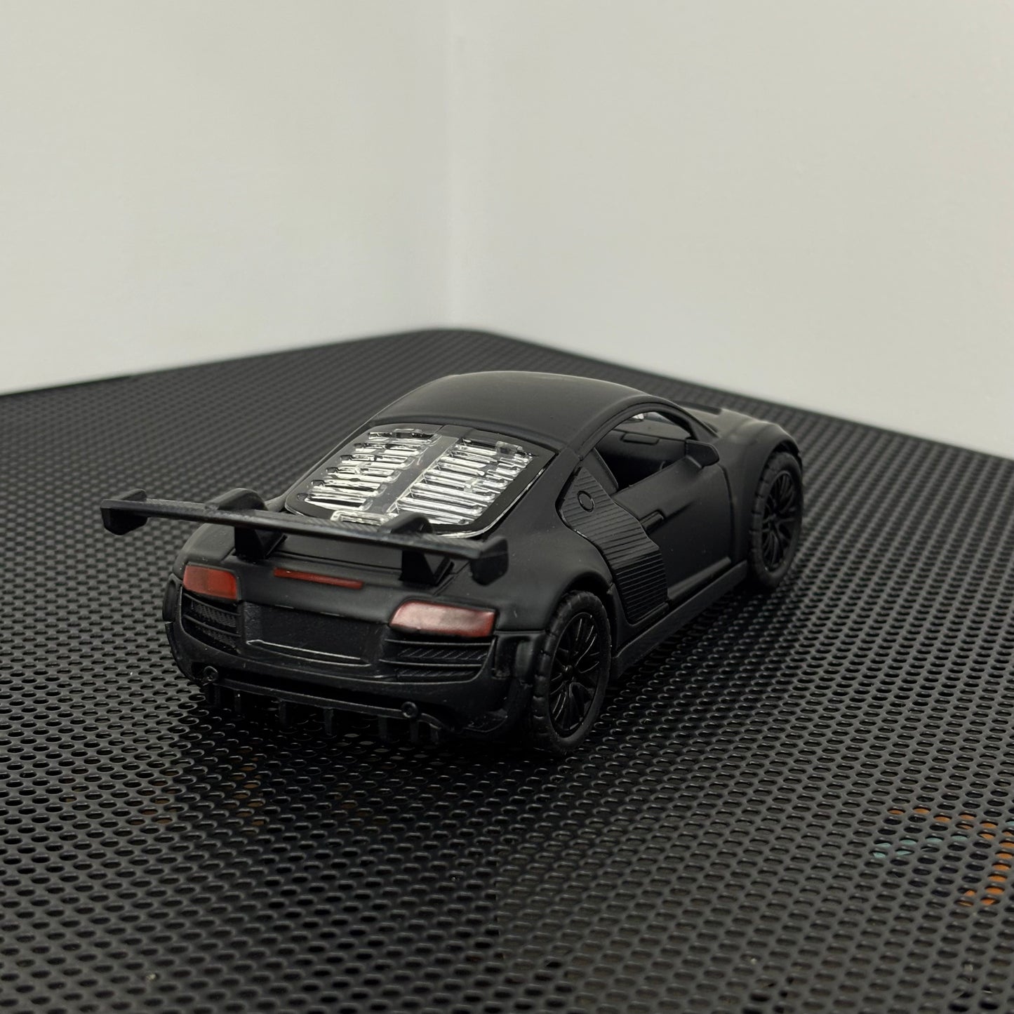 Audi Matte Mlack Premium Die Cast Metal Body 1:36