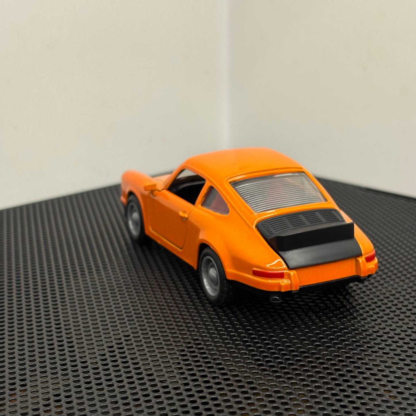 Porsche 911 3.2 Carrera Orange Die Cast Metal Car 1:36