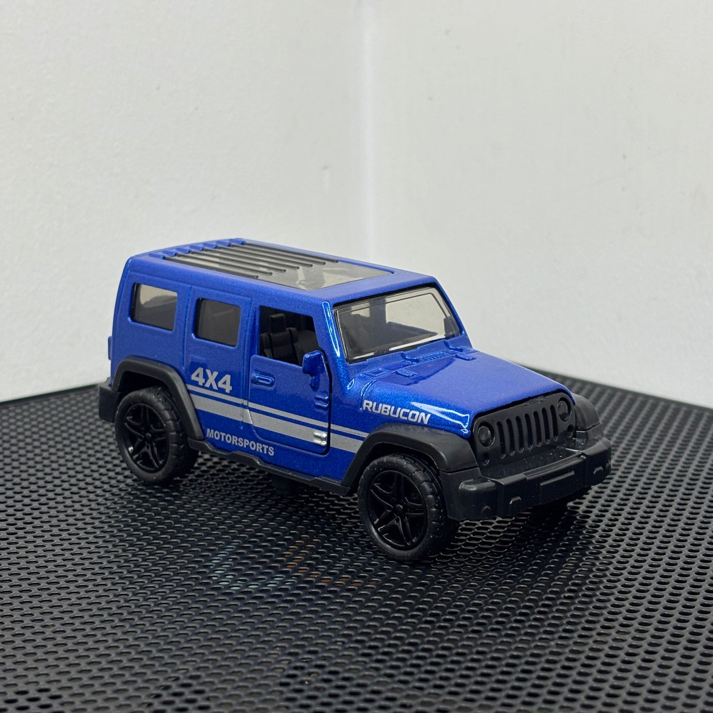 Blue Rubicon 4x4 SUV Diecast Metal Toy – 1:43 Scale Off-Road Model with Pullback Action