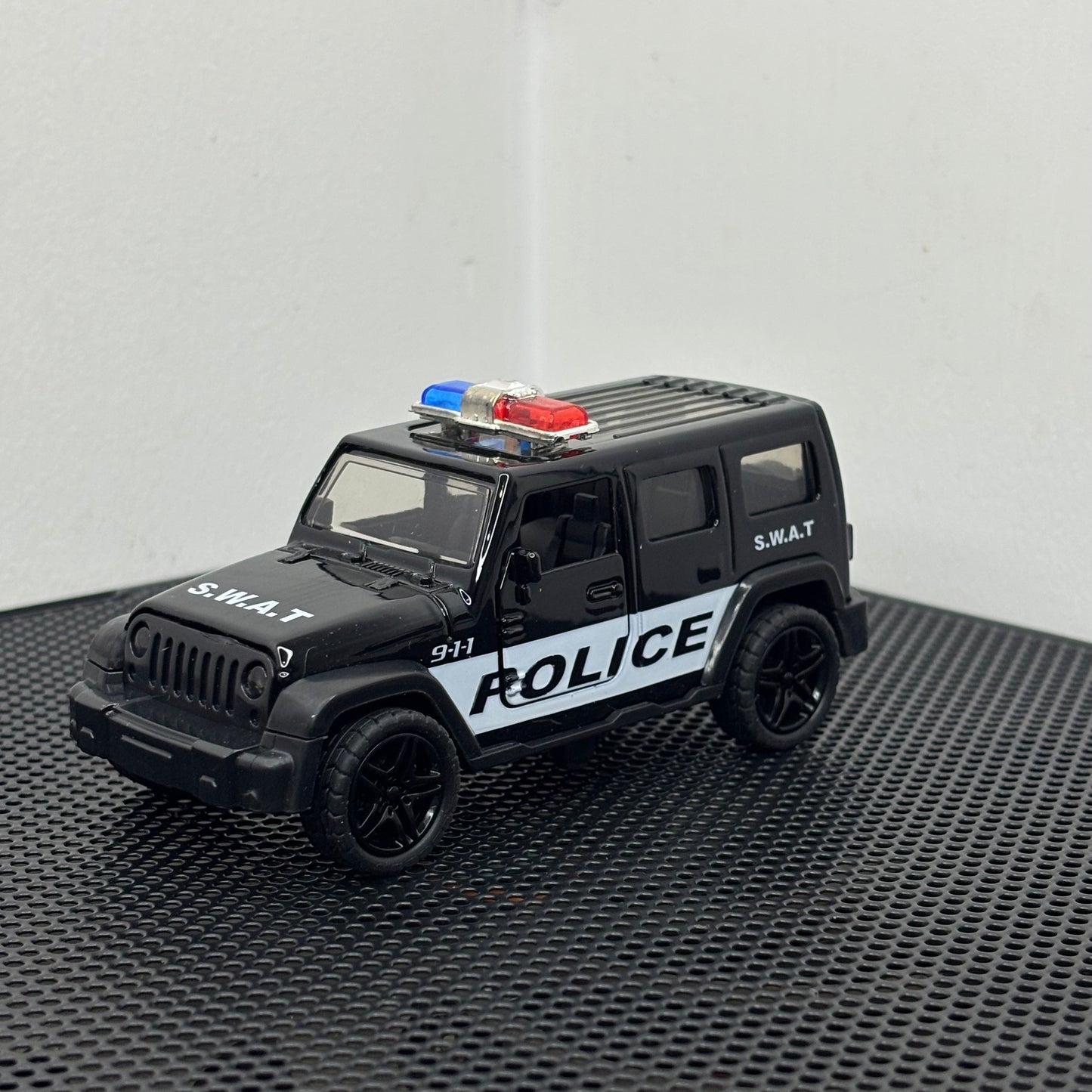 Black SWAT Police Jeep Diecast Metal Toy – 1:43 Scale with Pullback Action
