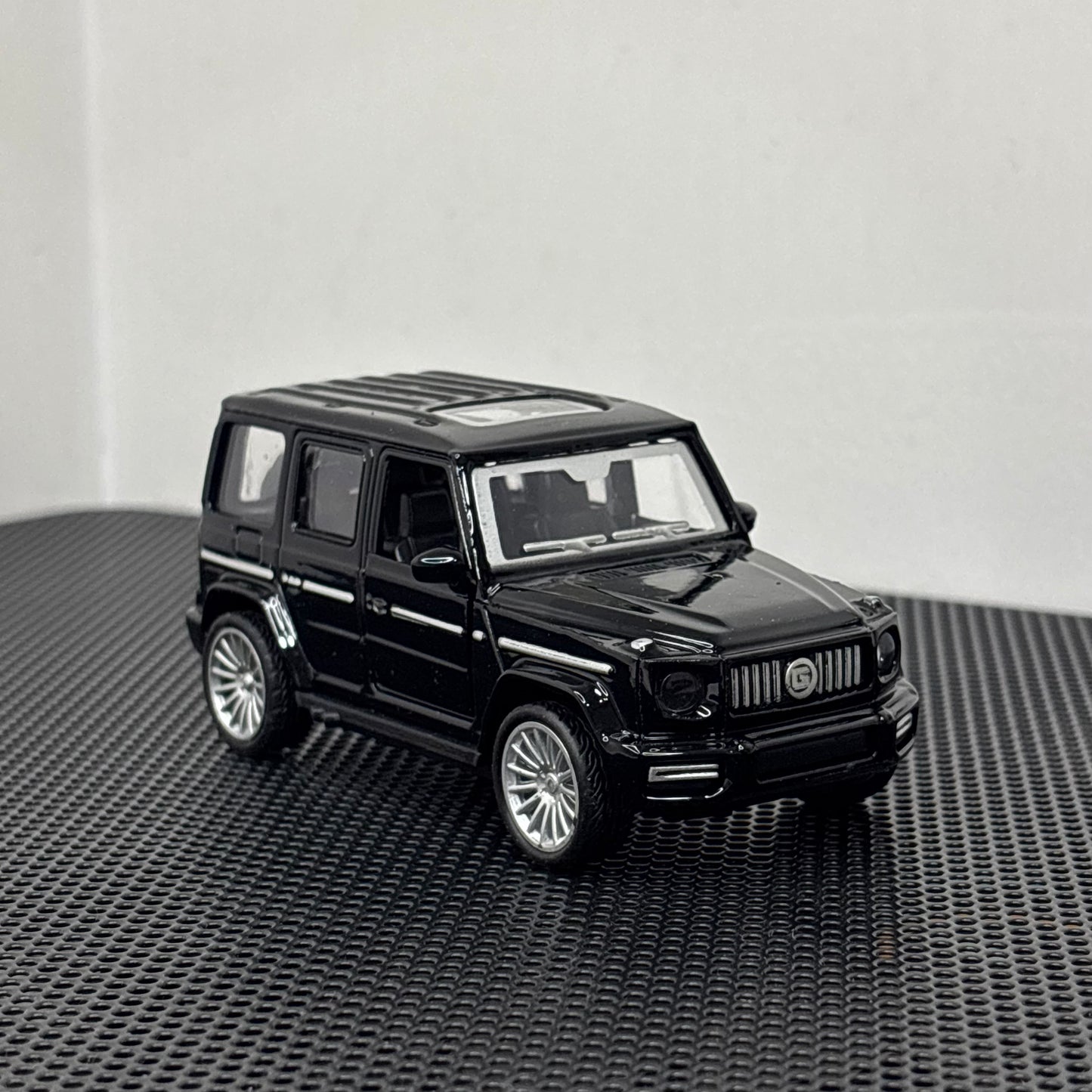 Mercedes-Benz G-Wagon Black Diecast Model Car 1:43 Scale | Premium Metal Body, Pull-Back Toy SUV for Kids & Collectors