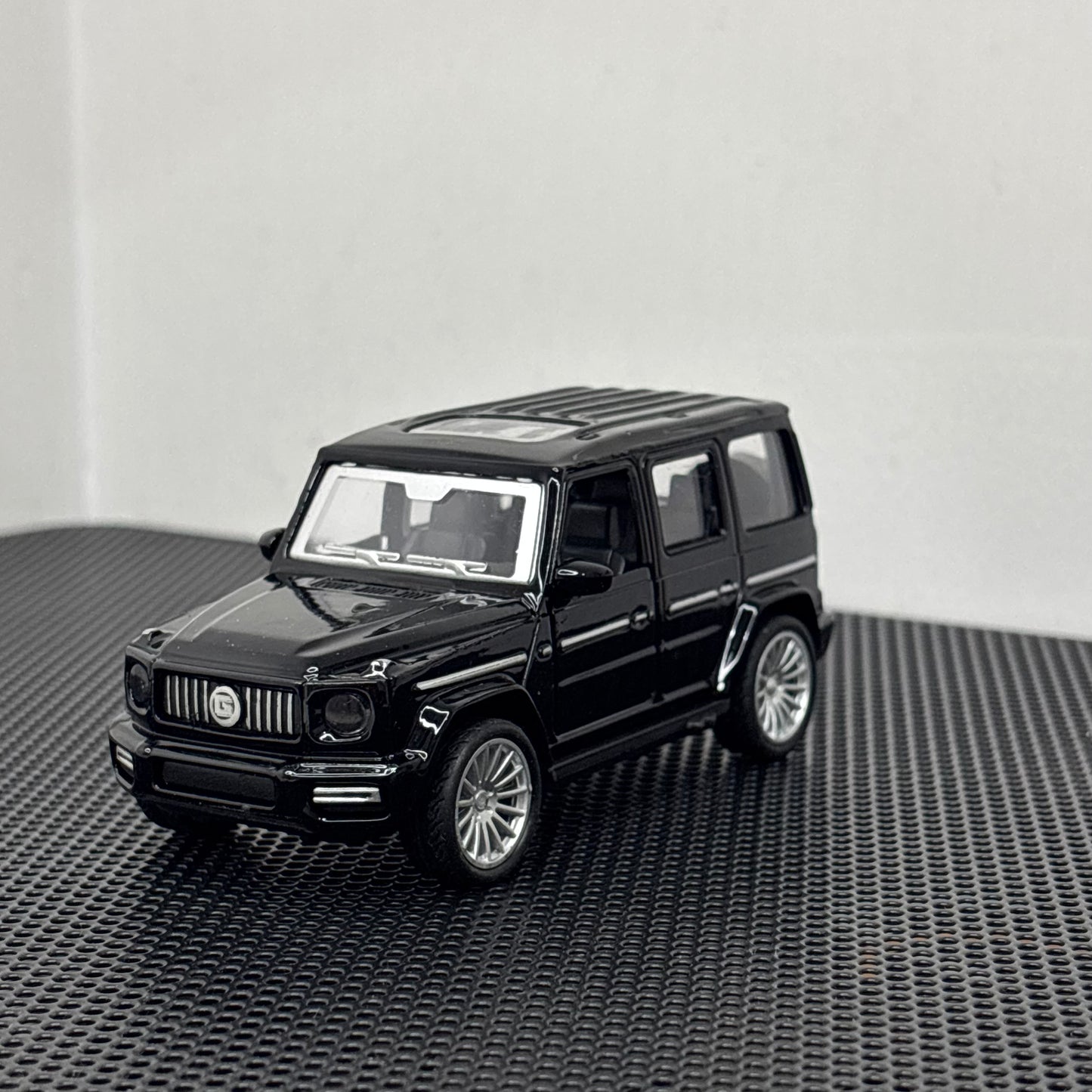 Mercedes-Benz G-Wagon Black Diecast Model Car 1:43 Scale | Premium Metal Body, Pull-Back Toy SUV for Kids & Collectors