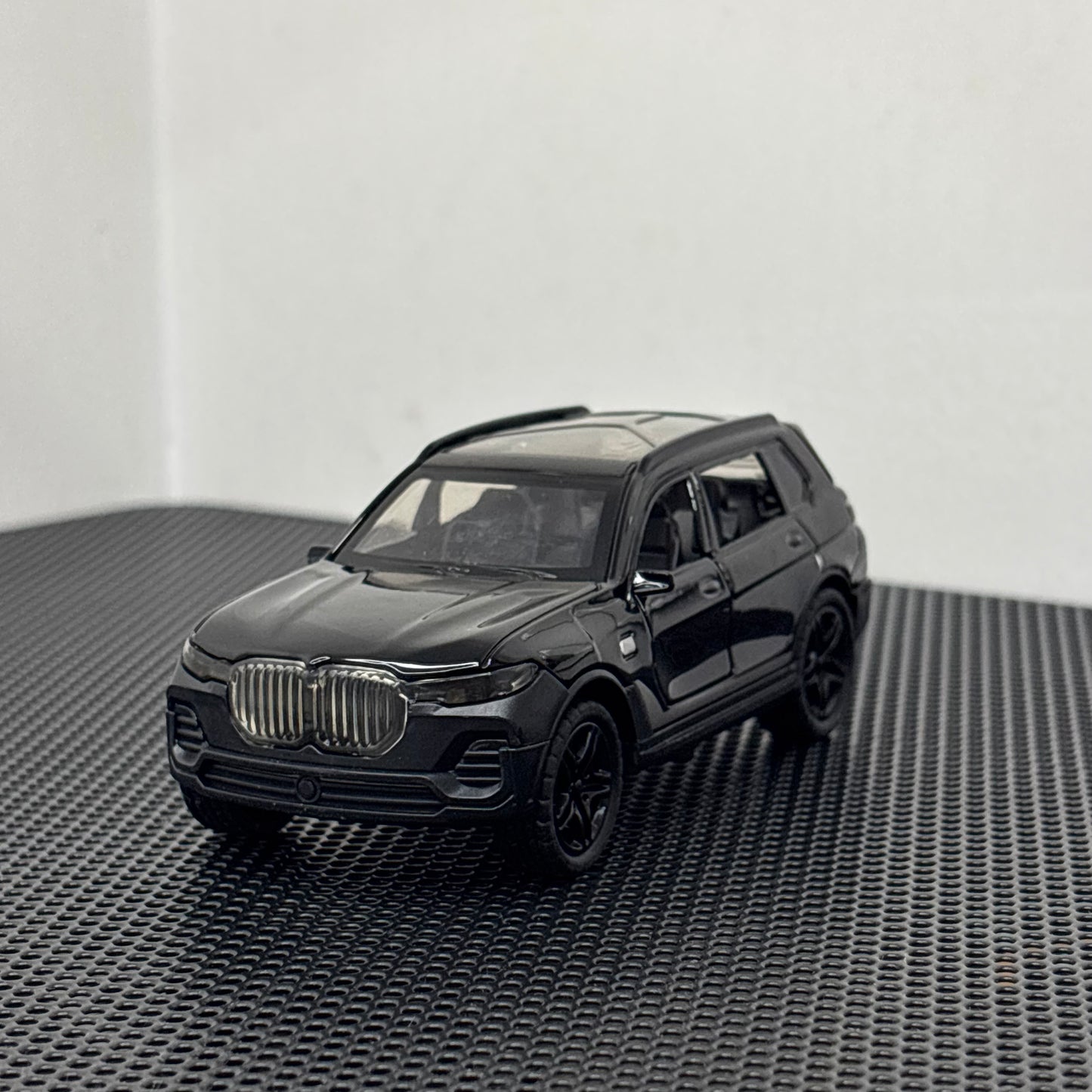 BMW X7 Black 1:43 Diecast SUV | Premium Metal Body Model Car | Pull-Back Action Toy for Kids & Collectors