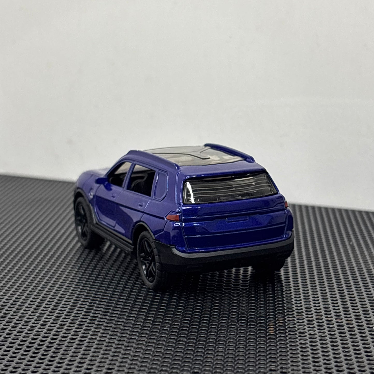 BMW X7 Blue 1:43 Diecast SUV | Premium Metal Body Toy Car | Pull-Back Action Model for Kids & Collectors