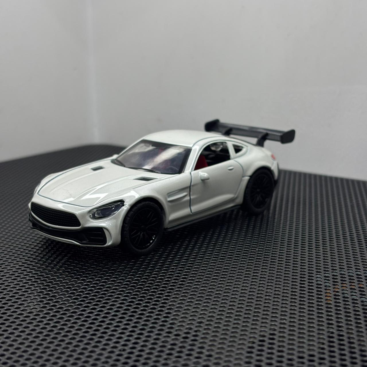 Mercedes AMG GTR 1:36 White Diecast Metal Toy Car for Kids – Premium Pullback Action Vehicle, Opening Doors, Sports Car Miniature Model